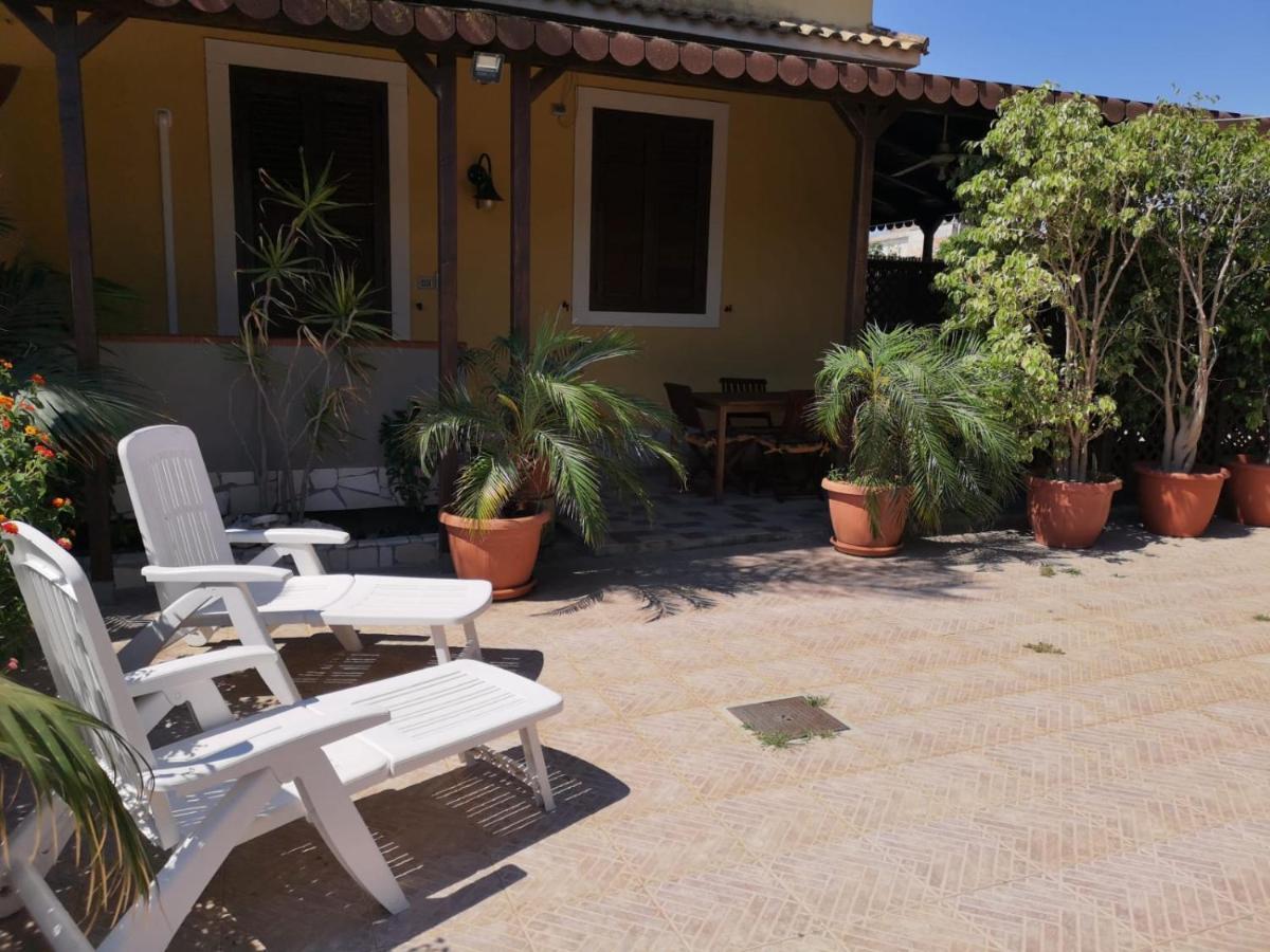 Xenia Garden 2 Apartment Avola Exterior foto